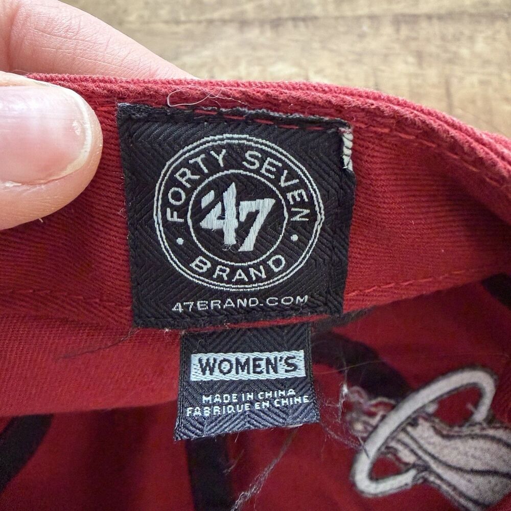 Miami Heat‎ Women's '47 Red Adjustable Hat Sequins - Picture 6 of 7
